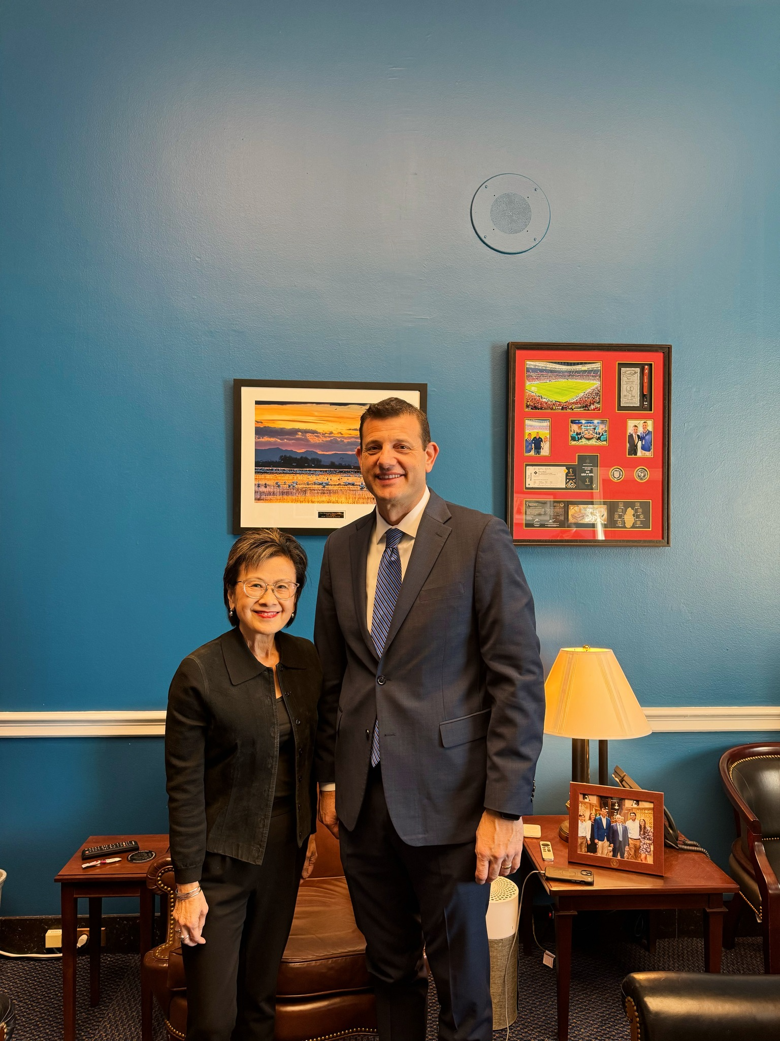 Rep. Valadao meets with Mayor Goh in Washington