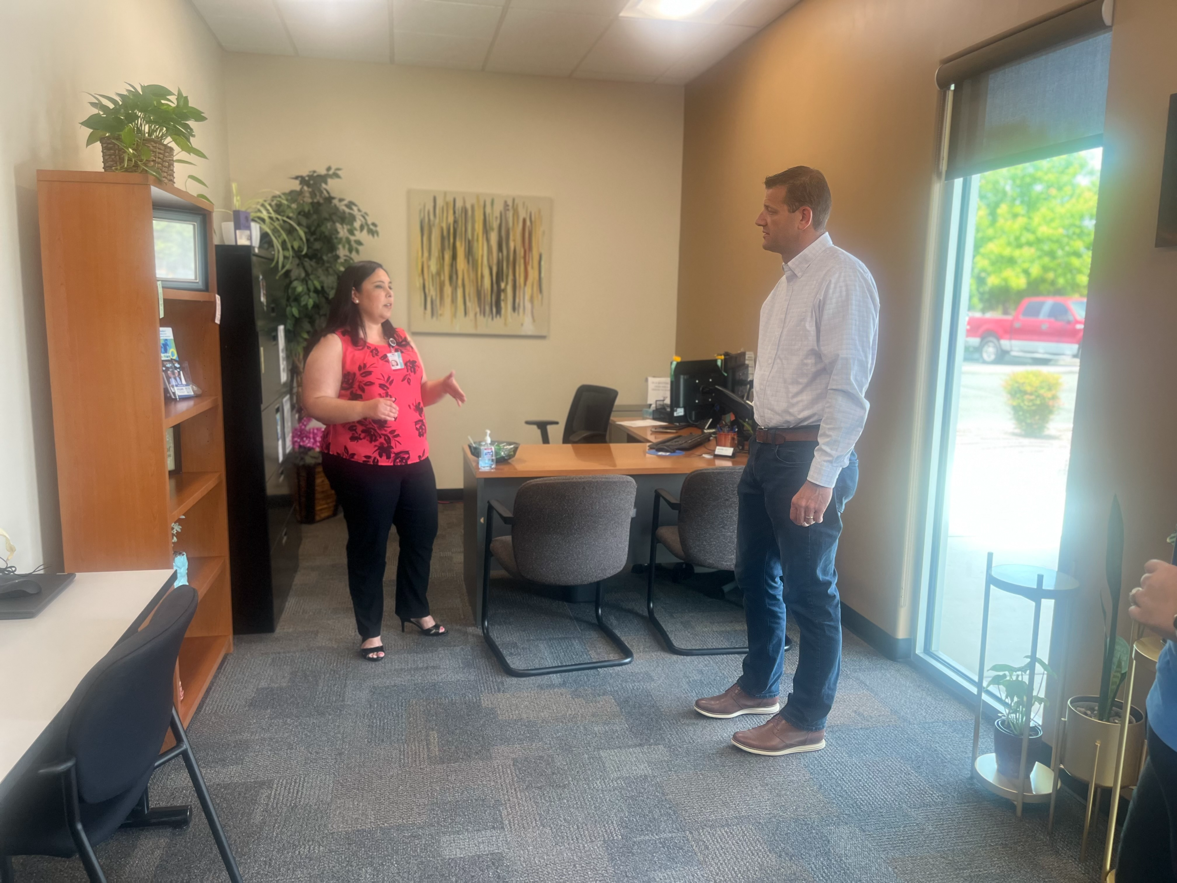 Rep. Valadao visits San Joaquin Valley College - Delano