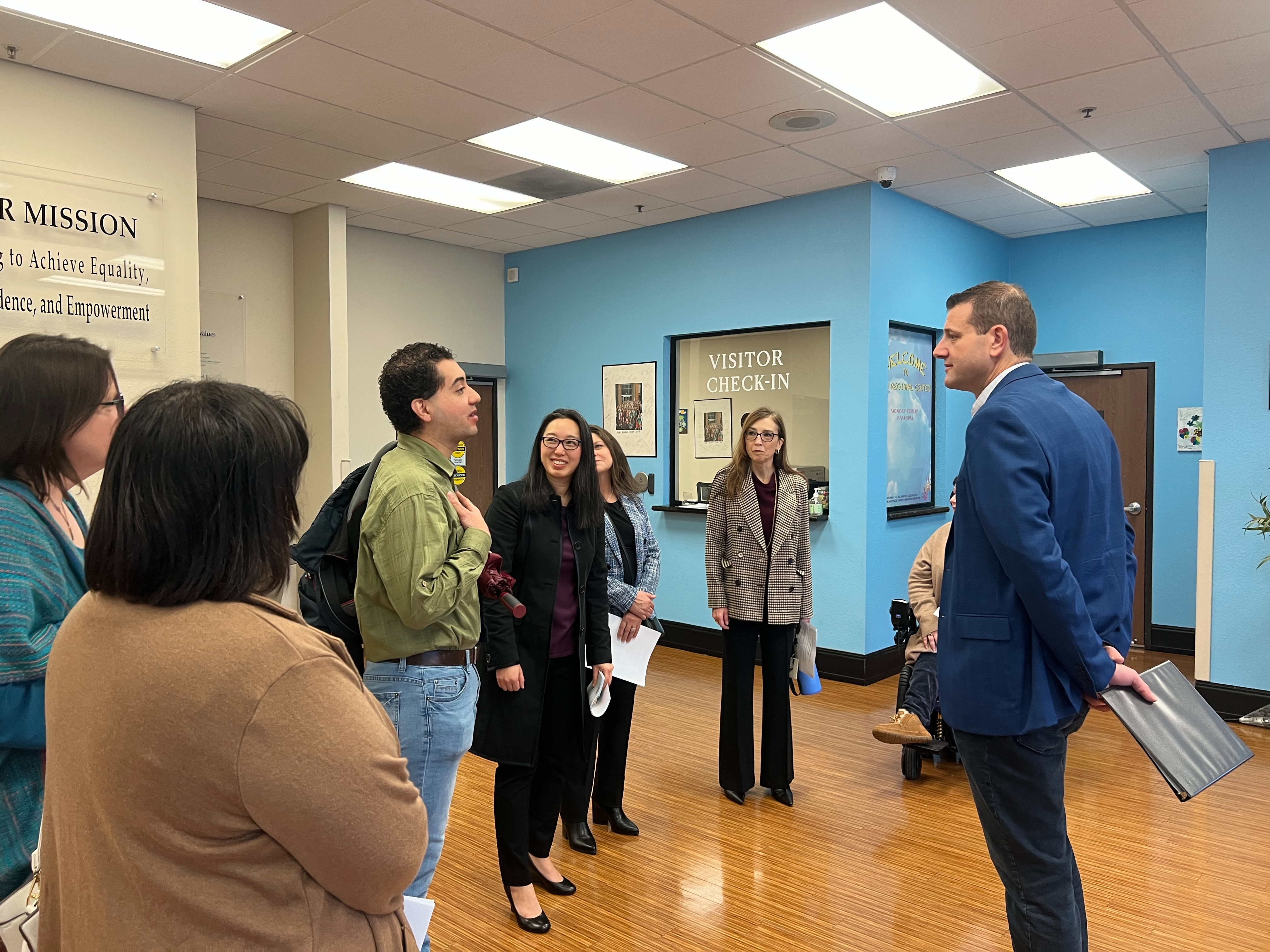 David Valadao tours Kern Regional Center, holds roundtable meeting amid legislation proposal