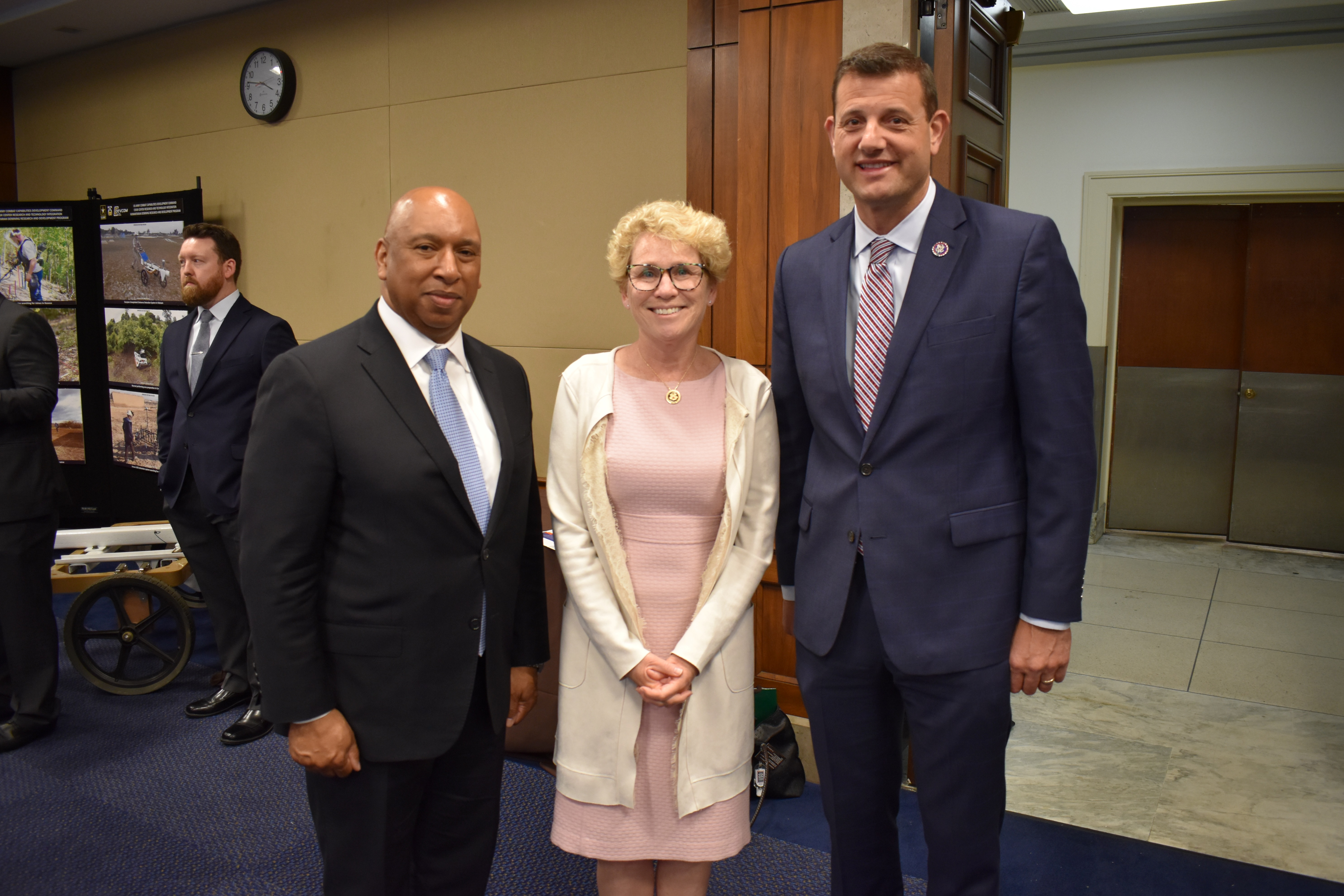 Rep. Valadao hosts Mine Awareness Day event in Washington